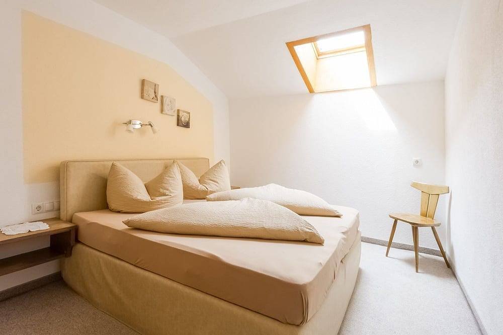Ganze Wohnung, Wohnung in Hainzenberg nahe Skilift in Hainzenberg, Zillertaler Alpen
