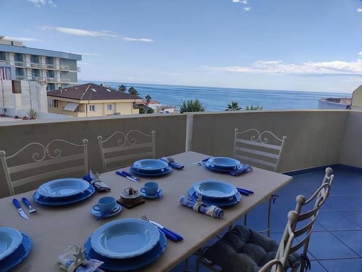 Ferienwohnung für 4 Personen, mit Terrasse und Ausblick - 1