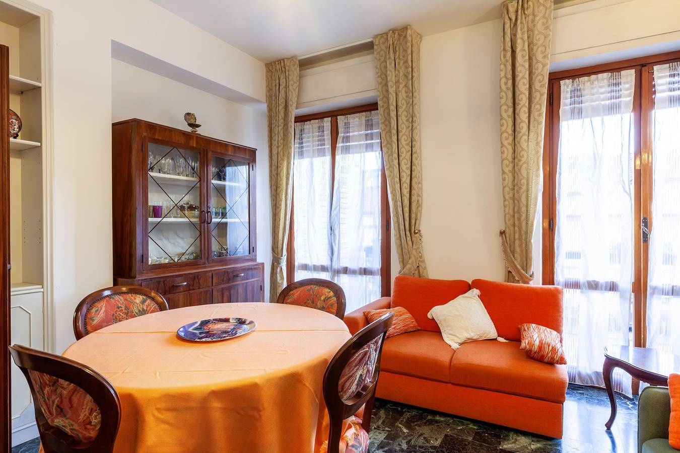 Ganze Wohnung, Ferienwohnung "Casa Chanel" in Strandnähe mit Balkonen und Wlan in Marina di Carrara, Carrara