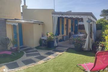 Gîte pour 2 personnes, avec jardin et terrasse à Ploudalmézeau