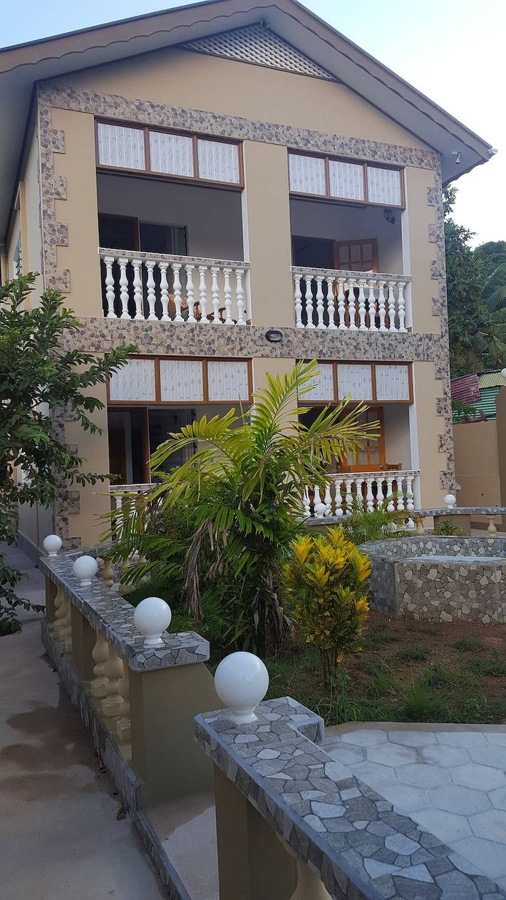 Gîte pour 2 personnes, avec balcon aux Seychelles - 2