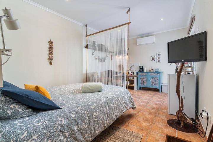 Maison d’hôte pour 2 personnes, avec jardin dans Maria Vinagre