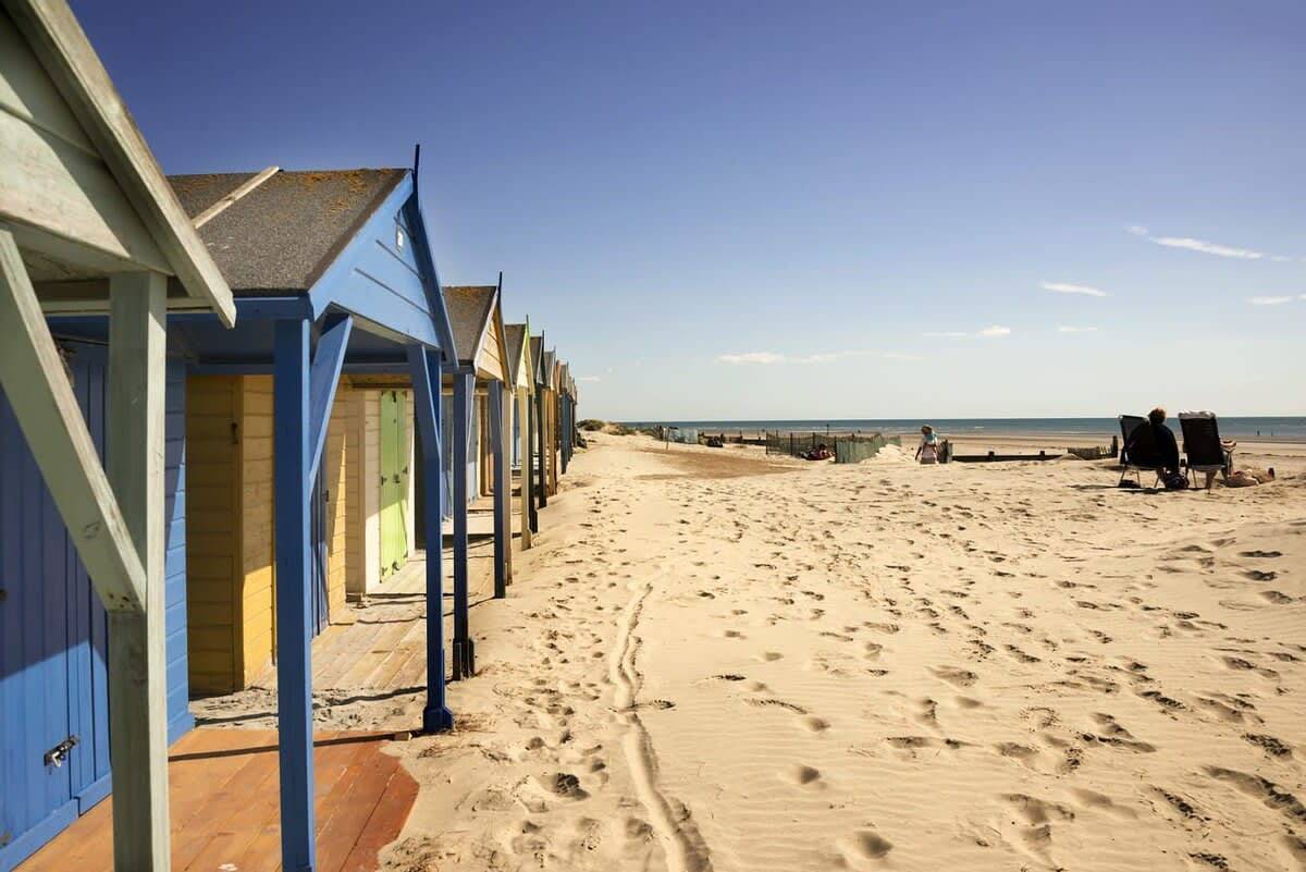 Superior house for 6, near beach w/parking/garden in West Wittering Beach, West Wittering
