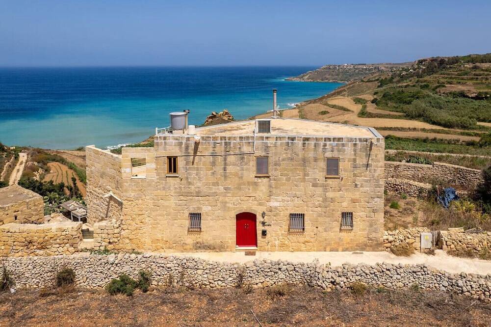 Ganze Wohnung, Secluded country Home: Beaches & Trails Nearby in Xaghra, Gozo