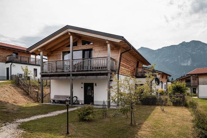 Chalet für 6 Personen, mit Ausblick und Sauna sowie Garten, mit Haustier in Inzell - 2