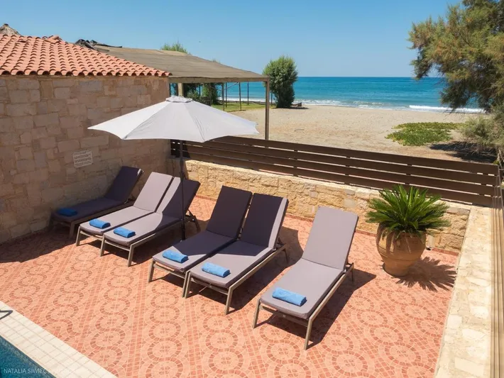 Aparthotel para 7 personas, con balcón además de vistas y piscina - 1