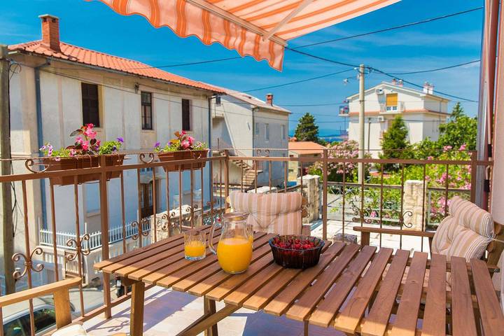 Ferienwohnung für 2 Personen, mit Balkon in Crikvenica