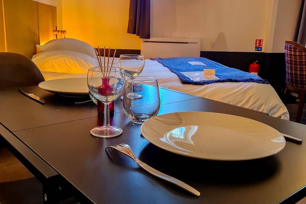 Independent studio with direct access to the garden in a charming house in Saint-Priest, Rhône