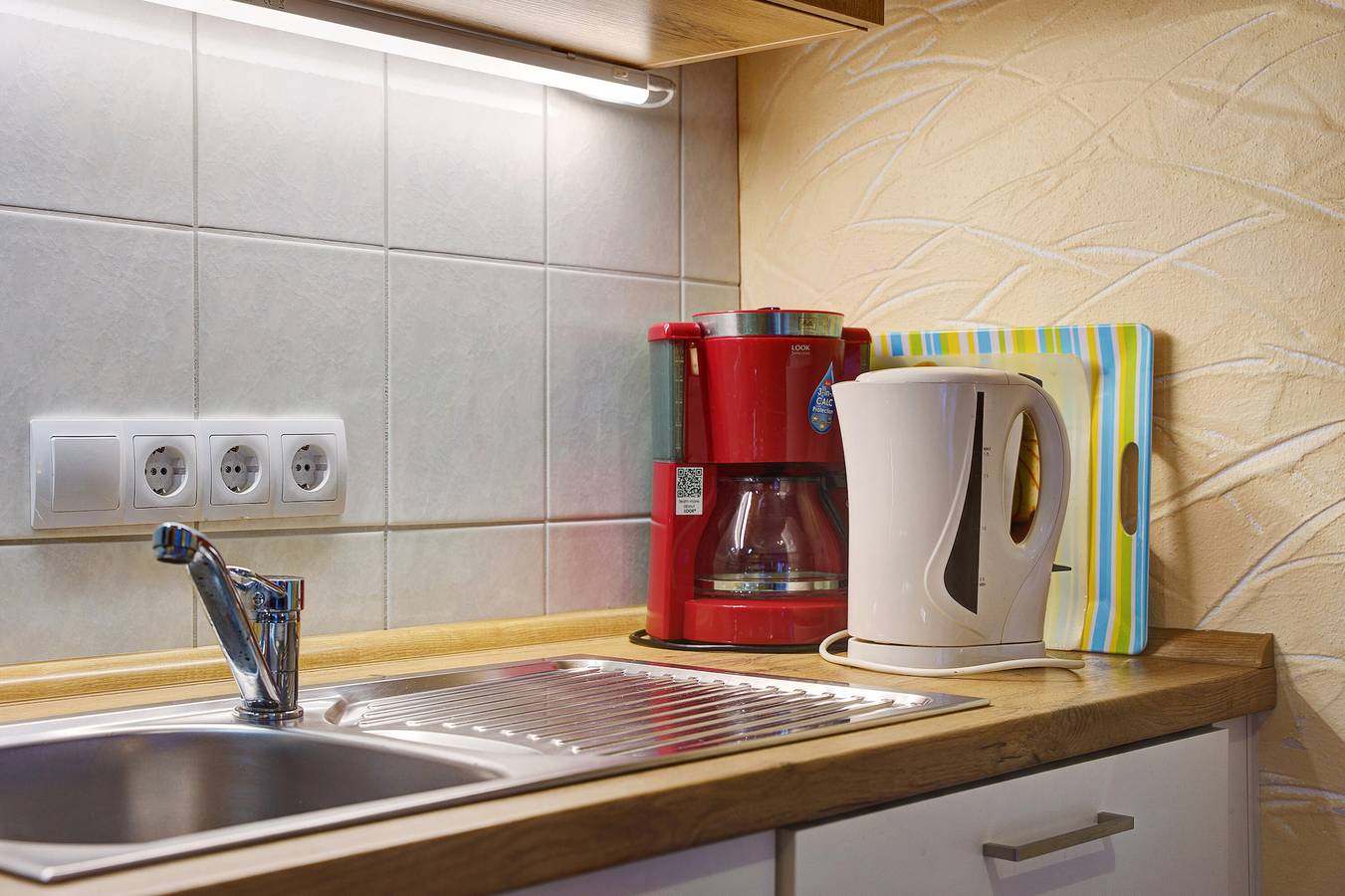 Ganze Wohnung, Ferienwohnung 'Drewitzer See, 40qm' mit Privatterrasse, Gemeinschaftsgarten und Wi-Fi in Malchin, Kummerower See