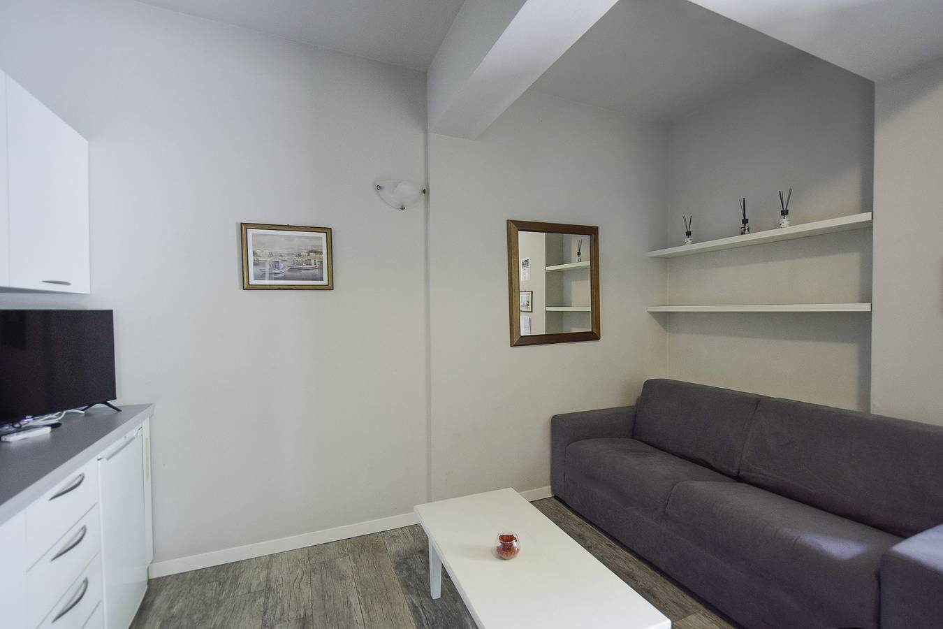 Entire apartment, Villa Caterina 2 by Wonderful Italy in Rivoltella del Garda, Desenzano del Garda