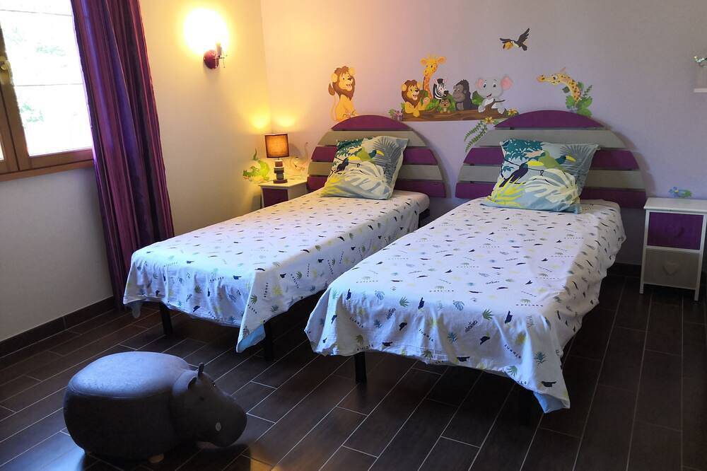 Villa de Type F5 Avec Piscine Privée et à 1,5 km du Parc de Pombonne in Bergerac, Périgord Pourpre