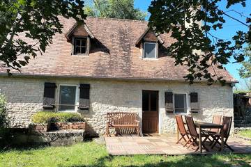 Gîte pour 6 personnes, avec terrasse et jardin à Issendolus