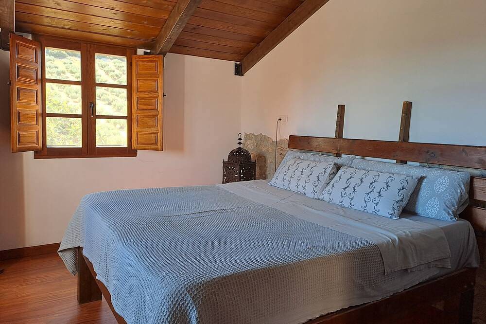 Apartamento rural con vistas a la montaña y piscina compartida in Montefrío, Provincia de Granada