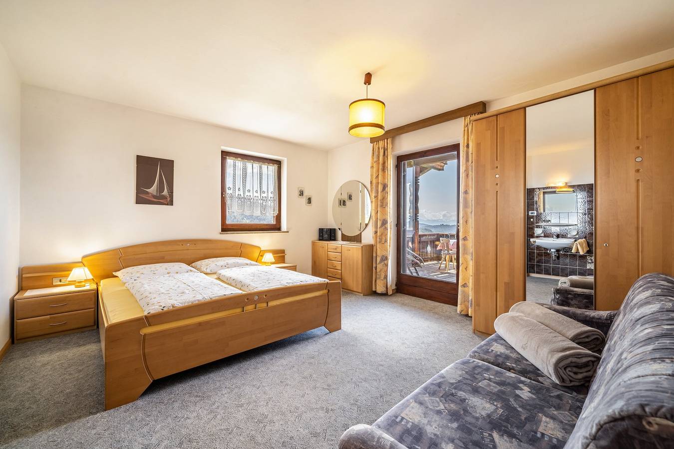 Apartamento entero, Apartamento "Rotsteinhof Sonnenschein" con vistas a la montaña, balcón y Wi-Fi in Verano, Alpes de Sarntal