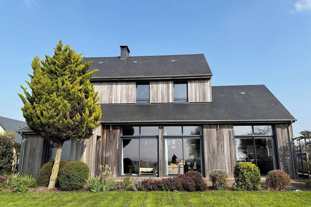 Maison en bois cosy avec vue mer dans la baie du mont St Michel in Dragey-Ronthon, Baie du Mont-Saint-Michel
