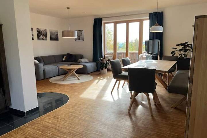 Idyllic country house with 110 sqm - in a quiet location with a view in Neureichenau, Šumava Mountains
