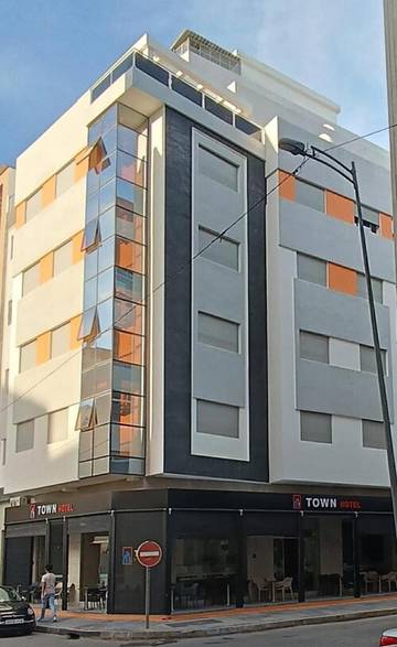 Gîte pour 4 personnes, avec balcon à Kénitra