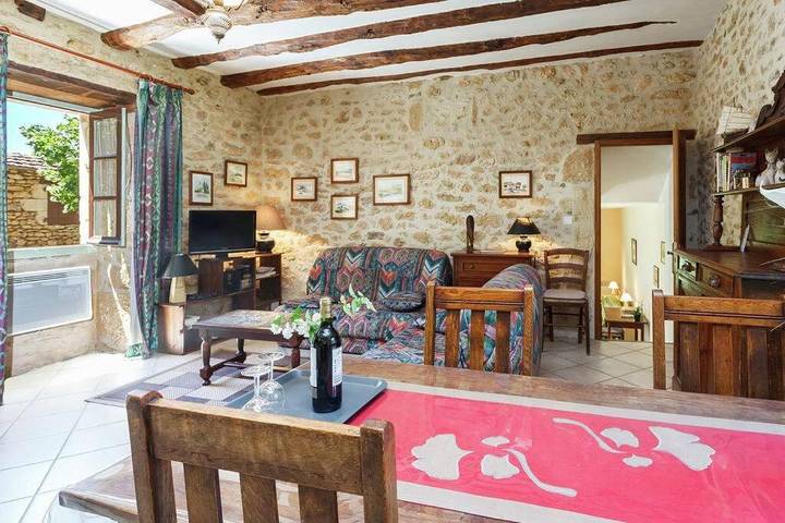 Location de vacances pour 5 personnes, avec jardin à Peyzac-le-Moustier - 2