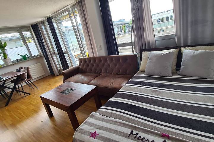 Ganze Wohnung, Dachterrassen-City-2-Zi-Wohnung & Tiefgarage / Theresienwiese Oktoberfest in München Schwanthalerhöhe, München