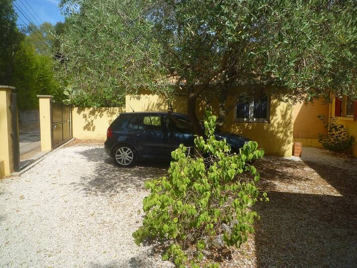 Gîte pour 6 personnes, avec jardin et terrasse à Hyeres - 4