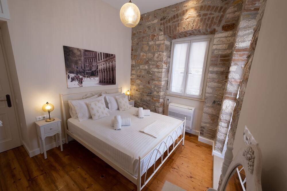 Appartamento intero, La Cantada - Renovated apartment in Corfu town in Corfù (città), Corfù