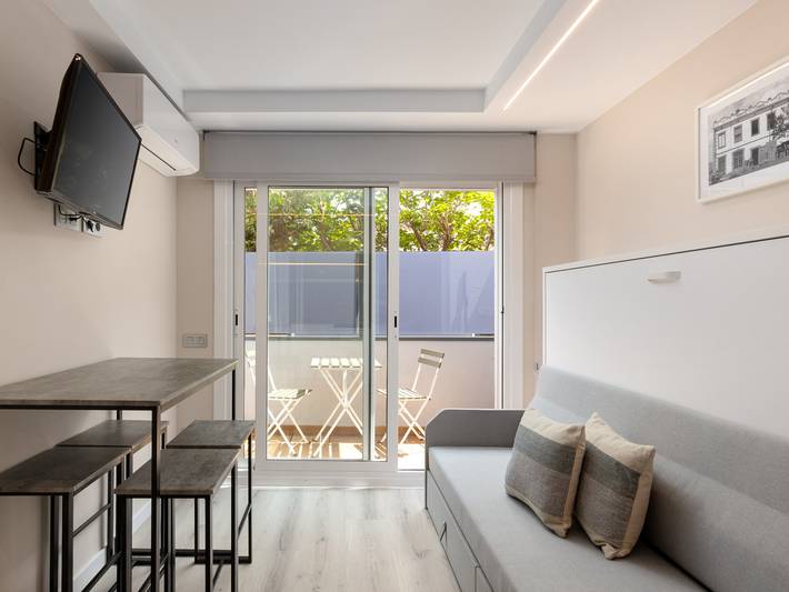 Apartamento de vacaciones para 3 personas, con balcón y piscina - 1