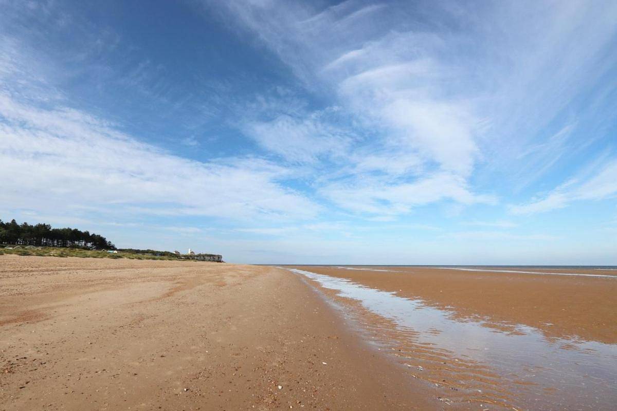 Le Strange Arms Garden Lodges in Old Hunstanton, Norfolk Coast