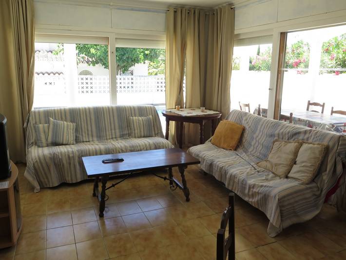 Casa rural para 6 personas, con Terraza en Vilajuiga - 3
