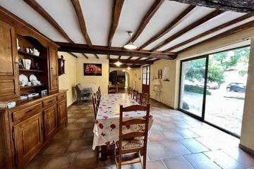 Gîte pour 11 personnes, avec jardin et terrasse à Villardonnel