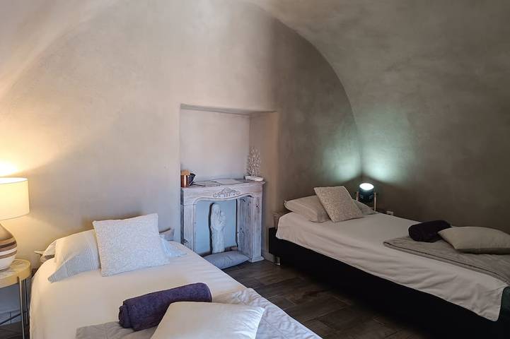 Location de vacances pour 4 personnes, avec jardin à Santa-Lucia-di-Mercurio - 3