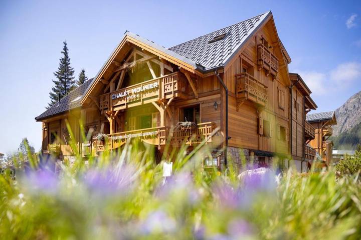 Hôtel pour 5 personnes, avec jardin ainsi que piscine et sauna