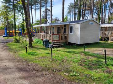 Gîte pour 4 personnes, avec piscine et jacuzzi ainsi que terrasse et bassin pour enfant à Piriac-sur-Mer