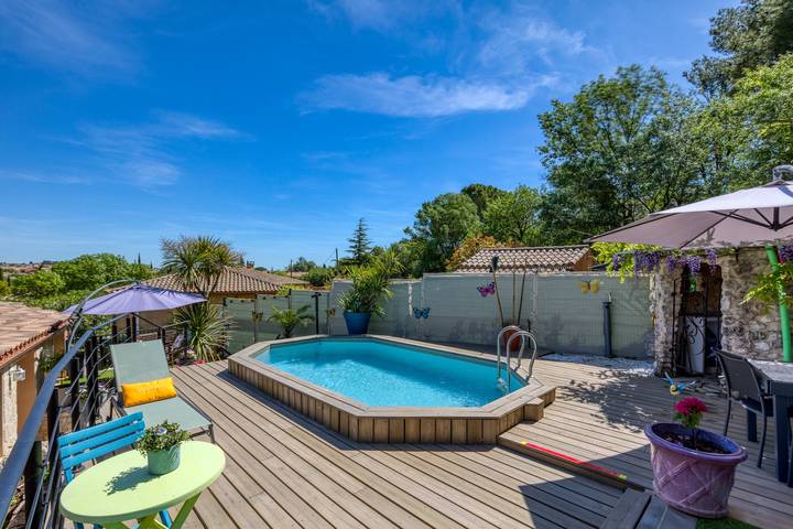 Guest Room "Les Oliviers" with Private Entrance, Wi-Fi, and Air Conditioning in Puisserguier, Mediterranean Coast (France)