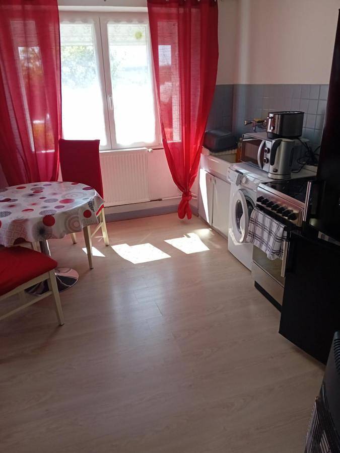 Gîte pour 2 personnes, avec terrasse à Saint-Alban-sur-Limagnole - 3