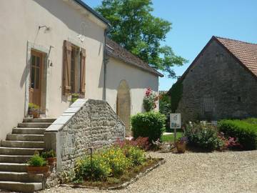 Cottage pour 3 personnes, avec terrasse à Montceau-et-Écharnant