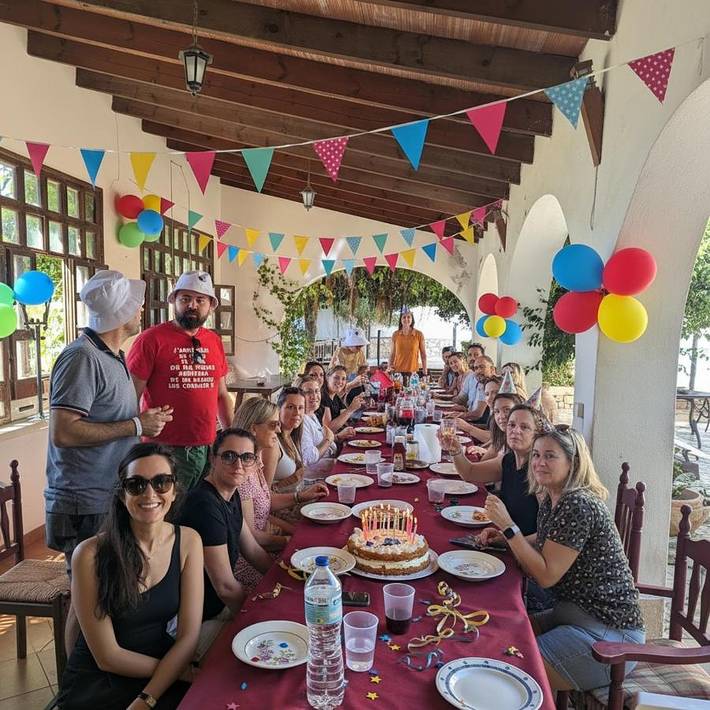 Escapadas de fin de semana para 30 personas, con piscina además de jardín y vistas, Se admiten mascotas en Alicante