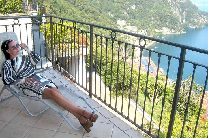 Ferienwohnung für 6 Personen, mit Pool und Balkon in Gemeinde Menaggio