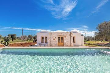 Gîte pour 3 personnes, avec jacuzzi ainsi que sauna et jardin, animaux acceptés à Salento