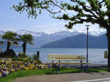 Ferienwohnung für 2 Personen, mit Balkon am Vierwaldstättersee