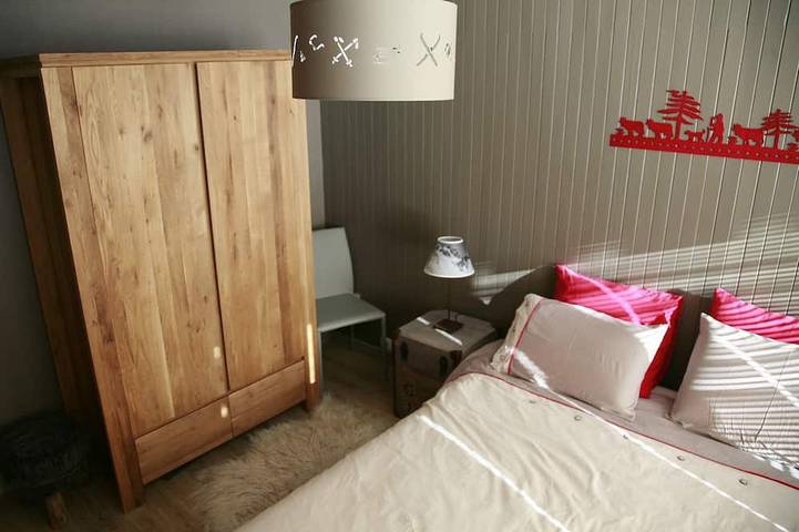 Gîte pour 4 personnes, avec terrasse et jardin dans Office De Tourisme De Tignes Le Lac - 3