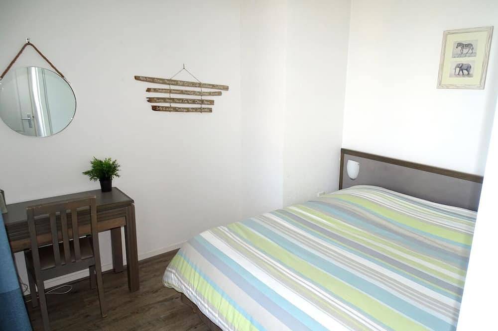 Appartement entier, Appartement F2 de standing très calme  avec piscine chauffée in Saint-Martin-de-Ré, Île de Ré