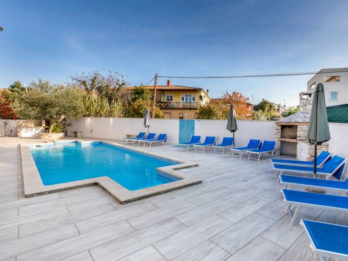Ferienhaus für 16 Personen, mit Terrasse in Umag - 2