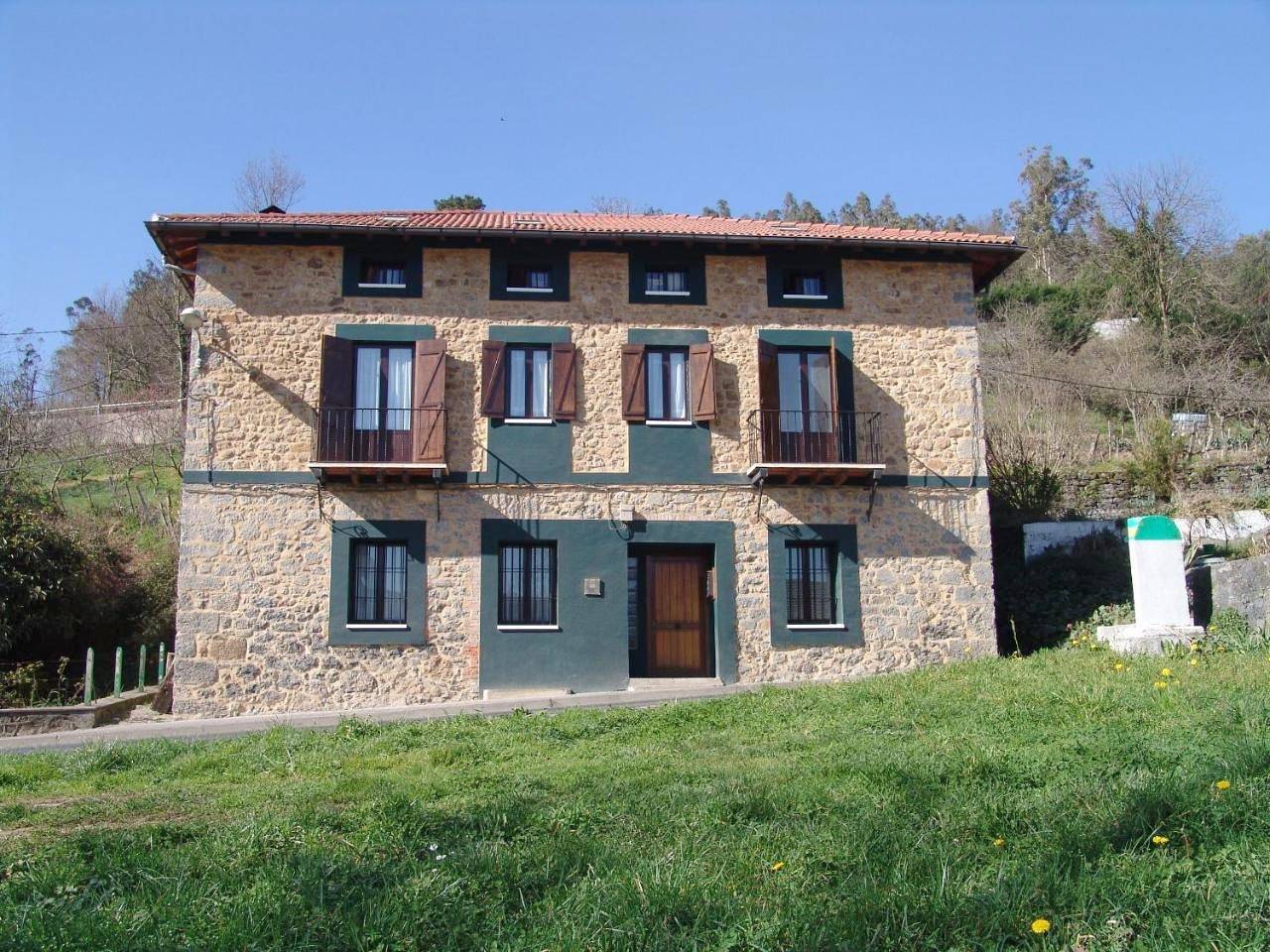 Double Room in Sopuerta, Cordillera Cantábrica