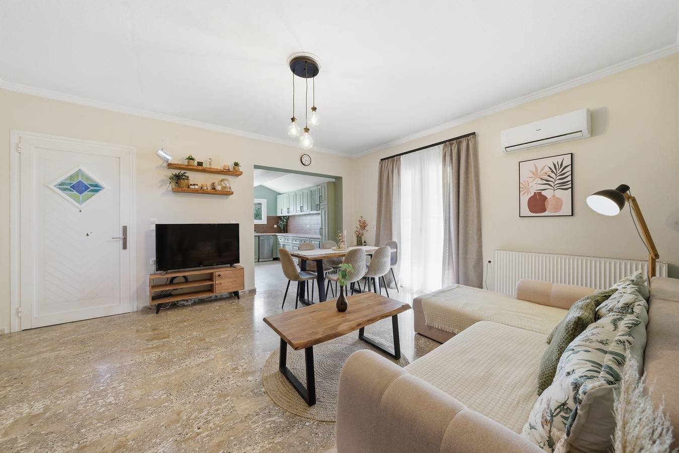 Appartement entier, Appartement « Villa Logas 2 » avec vue sur la montagne, Wi-Fi et climatisation in Peroulades, Corfou
