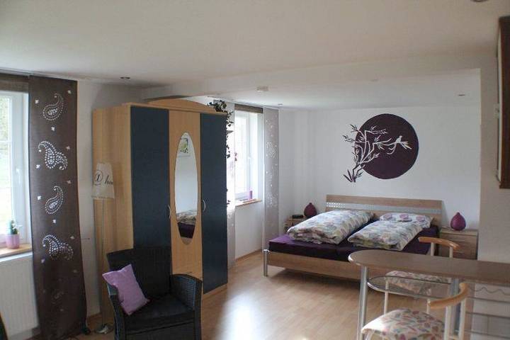 Geheel vakantieappartement, Appartement, douche, Wc, 1 slaapkamer in Steffenshof, Dommershausen