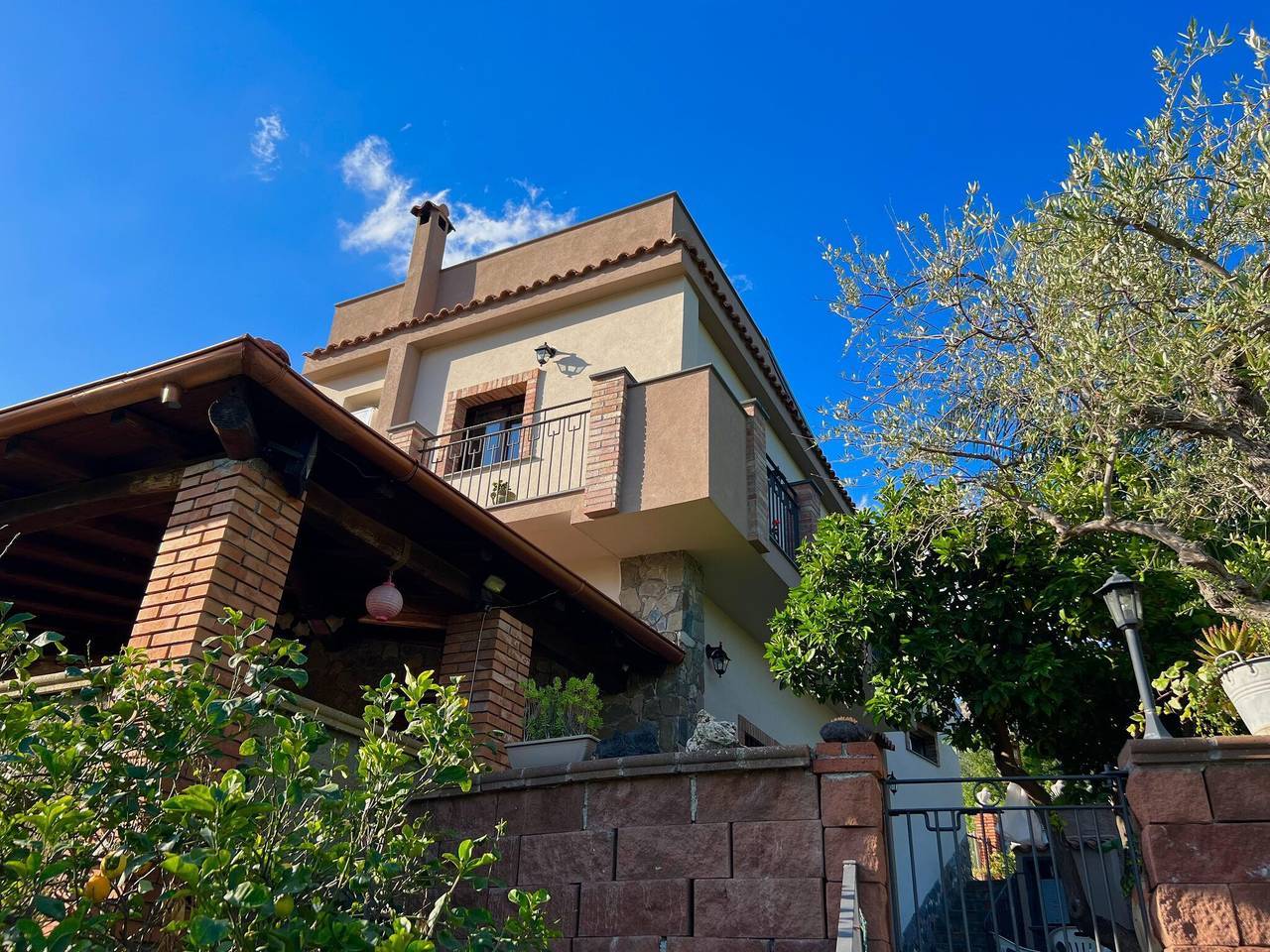 Holiday Home in Sicily near Mount Etna in Francavilla di Sicilia, Messina Province