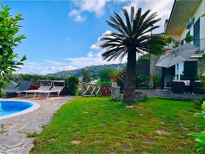 Villa The Stone on the Sea in Massa Lubrense, Province de Naples