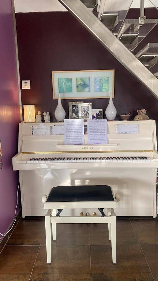 Location de vacances pour 3 personnes, avec vue ainsi que jardin et balcon à Néant-sur-Yvel - 4