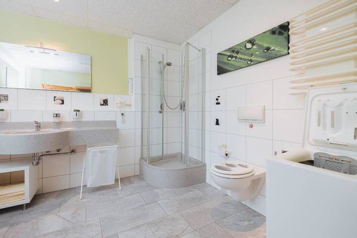 Ferienwohnung für 5 Personen, mit Terrasse in Karls Erlebnis-Dorf Rövershagen - 4
