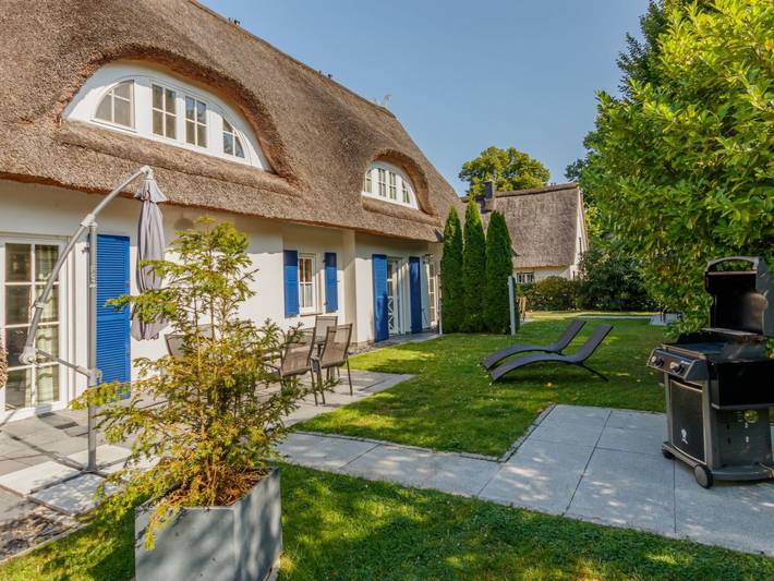 Ferienhaus für 10 Personen, mit Balkon und Terrasse sowie Garten und Pool in Kalkhorst - 4